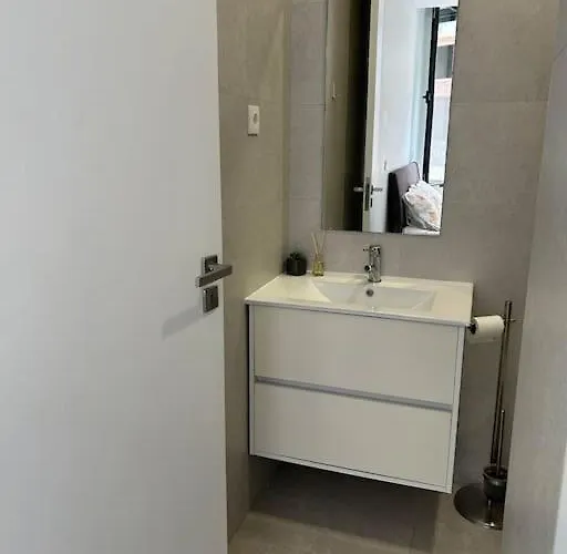 Acolhedor Em شقة أفيرو